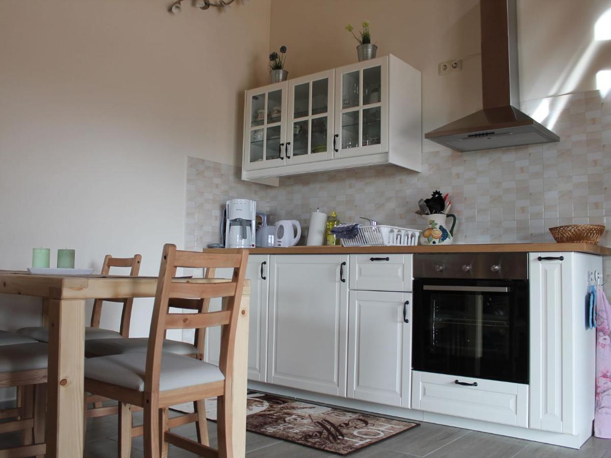 Comfy Farmhouse In Brusow With Garden Kröpelin Εξωτερικό φωτογραφία